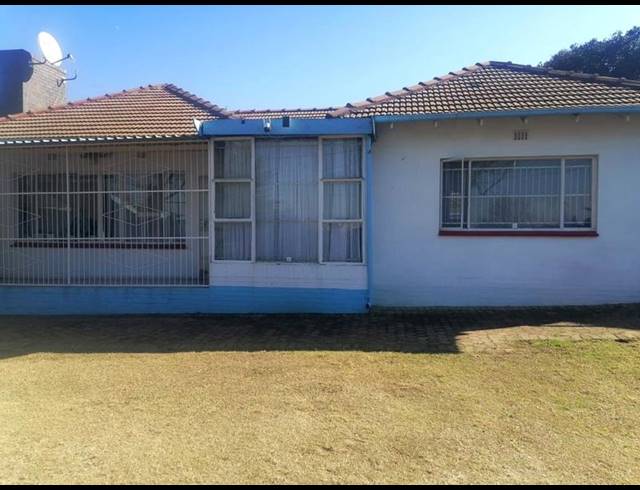 3 BEDROOM HOUSE FOR SALE IN LINDHAVEN